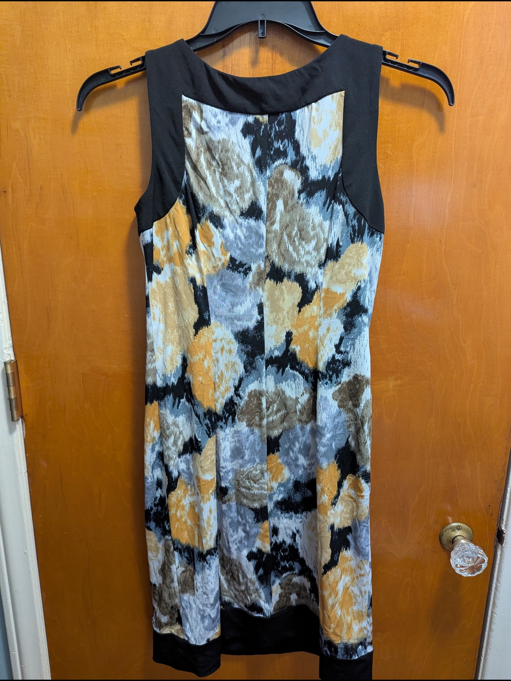 AB Studio Black Sleeveless Shift Dress with Abstract Floral Accents - Picture 3 of 3